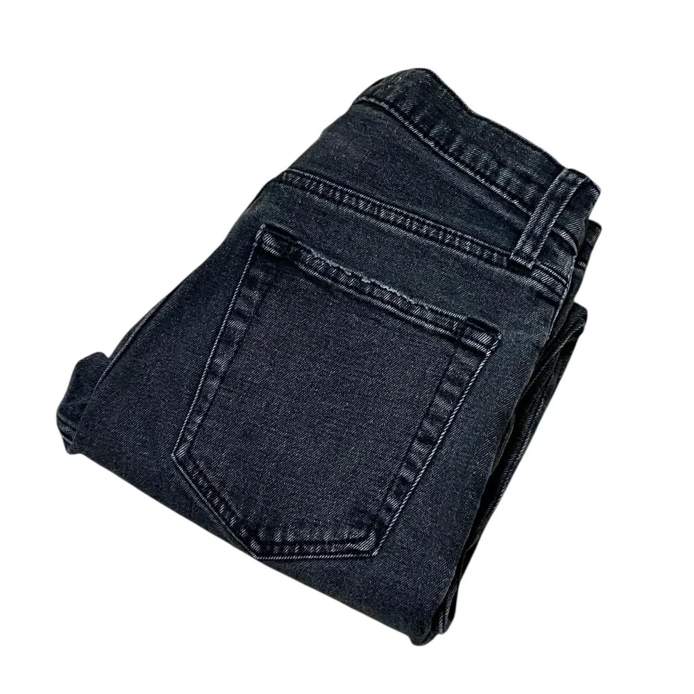 Abercrombie & Fitch Ankle Straight Ultra High Rise Distressed Black Wash Jean 26